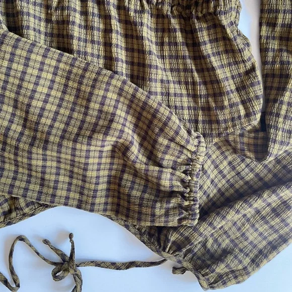 Tie-Back Cutout Top in Plaid - Picture 7 of 8